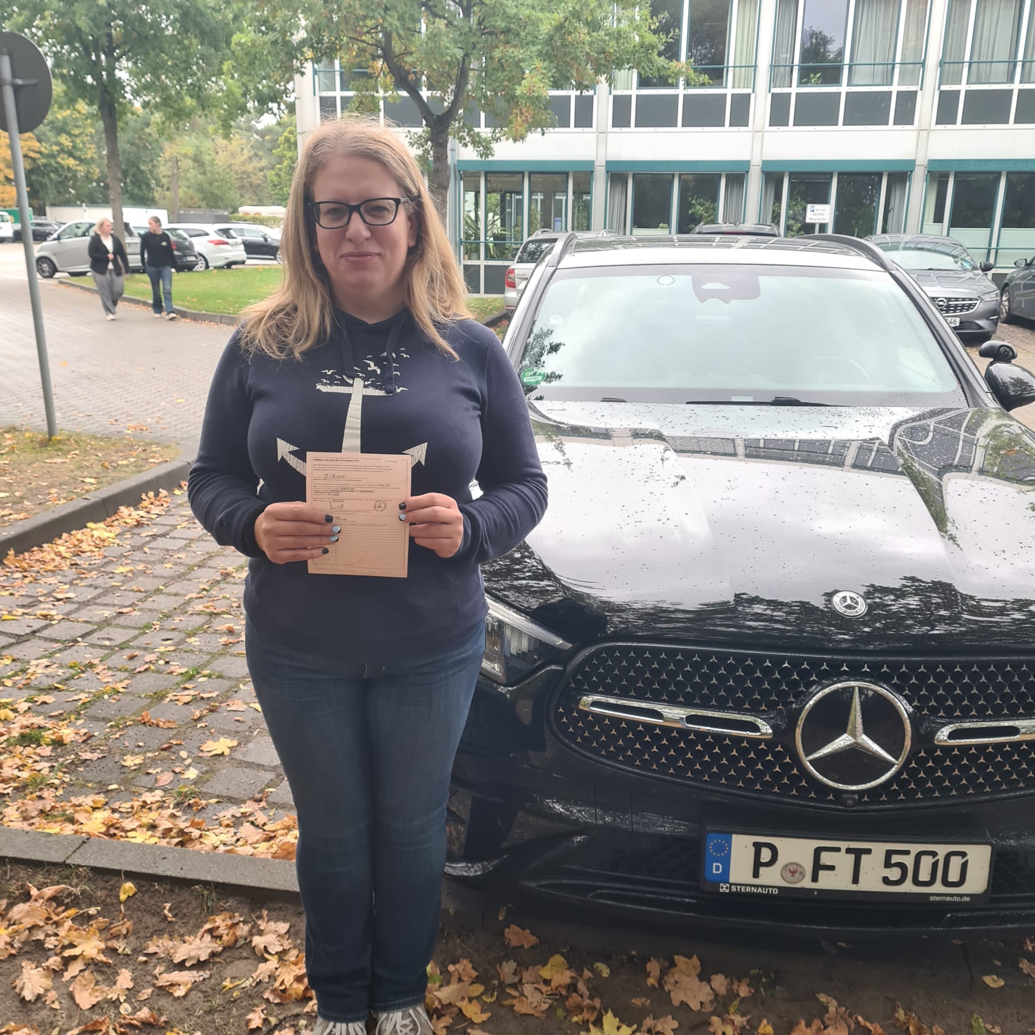 Fahrschüler:in der Fahrschule Toros mit bestandener Prüfung