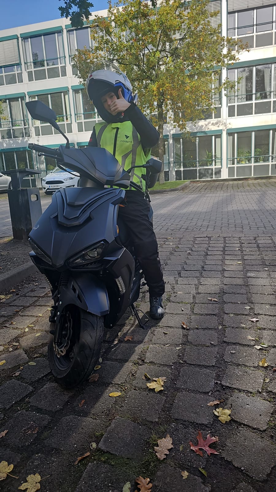 Fahrschüler:in der Fahrschule Toros mit bestandener Prüfung